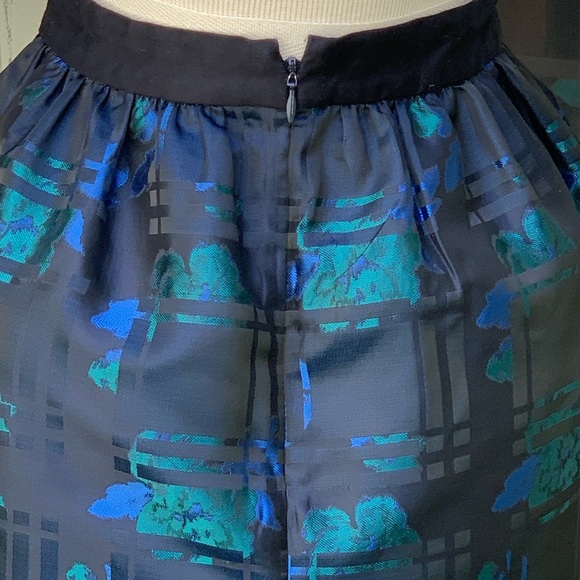 J CREW FACTORY woman’s skirt. Size 8 - Picture 6 of 8